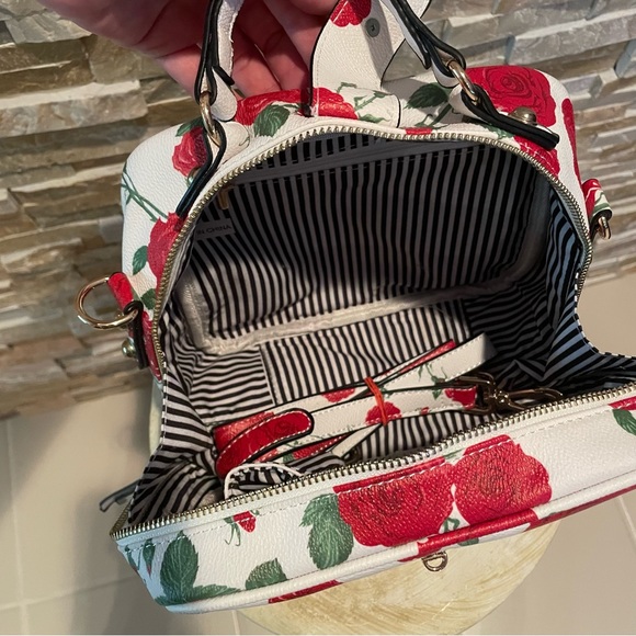 Small women’s handbag “Roses” - Picture 6 of 9